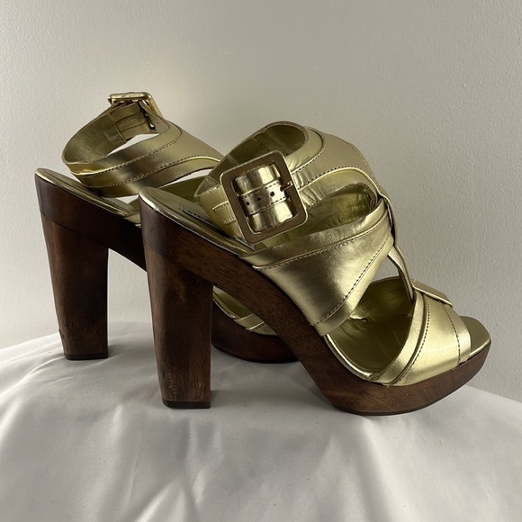 Steve Madden Metallic Gold Strappy Heeled Sandals - Picture 6 of 10